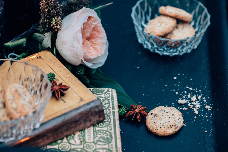 Pierre atelier / storyteller photographer wedding mariage in Paris / elopement & engagement.